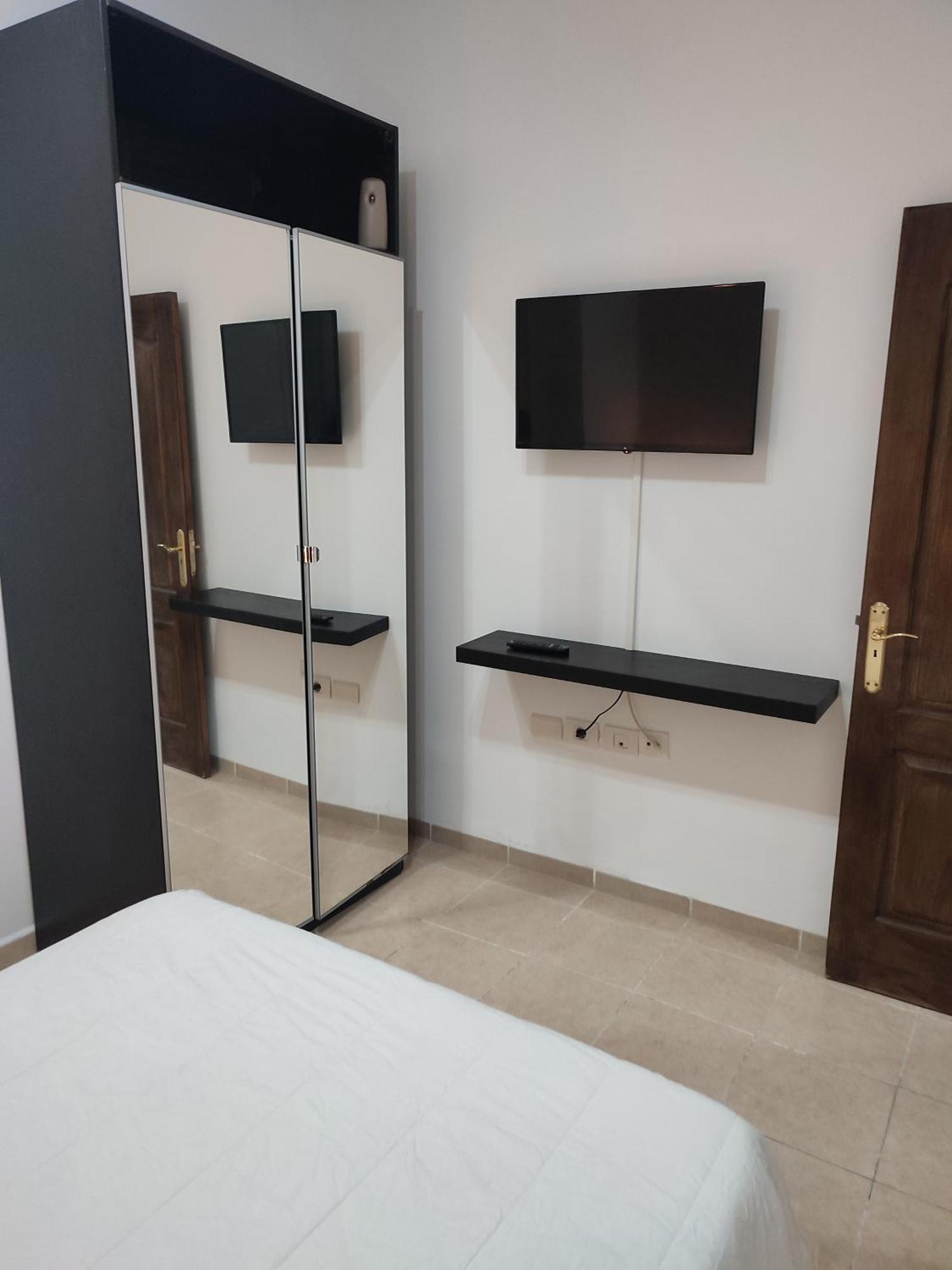 Habitacion Matrimonial En Casa Compartida Сан-Кристобаль-де-Ла-Лагуна Экстерьер фото